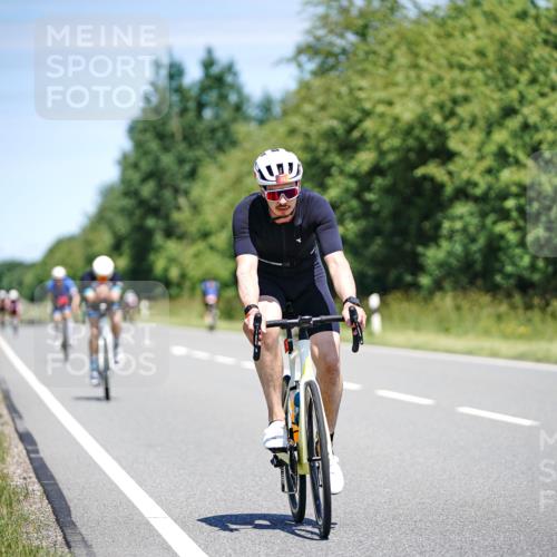 21.06.2026 - Viking Triathlon Michael Burmester http://msf.ph/oto/9879086 21.06.2026 13:11:27 Radfahren 313, 424, 470, 494, 561 meine-sportfotos.de