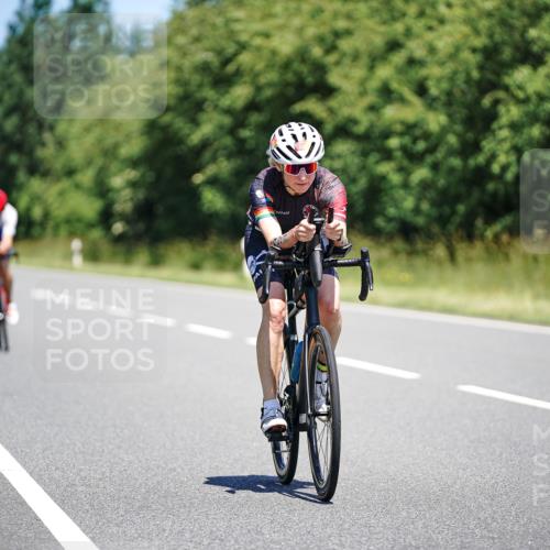 21.06.2026 - Viking Triathlon Michael Burmester http://msf.ph/oto/9879140 21.06.2026 13:11:40 Radfahren 494, 534 meine-sportfotos.de