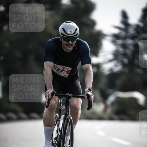 21.06.2026 - 29. Vierlanden-Triathlon H.Heesch http://msf.ph/oto/9879215 21.06.2026 09:11:04 Radfahren 24, 107, 172 meine-sportfotos.de
