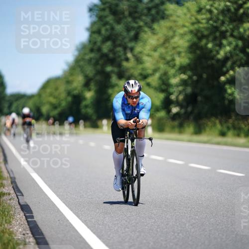 21.06.2026 - Viking Triathlon Michael Burmester http://msf.ph/oto/9879256 21.06.2026 13:12:36 Radfahren 52, 257, 473 meine-sportfotos.de