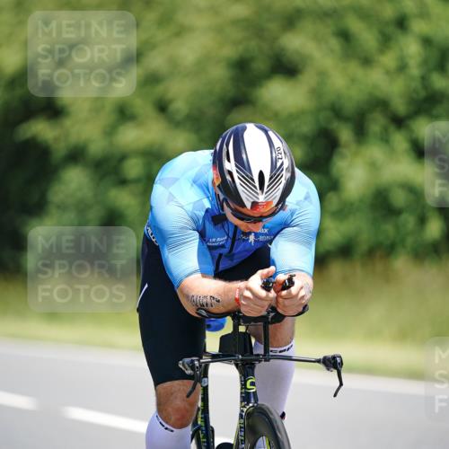 21.06.2026 - Viking Triathlon Michael Burmester http://msf.ph/oto/9879270 21.06.2026 13:12:38 Radfahren 52, 257, 473 meine-sportfotos.de