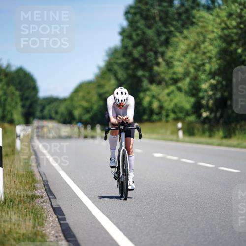 21.06.2026 - Viking Triathlon Michael Burmester http://msf.ph/oto/9879294 21.06.2026 13:12:48 Radfahren 473 meine-sportfotos.de