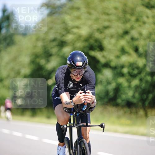 21.06.2026 - Viking Triathlon Michael Burmester http://msf.ph/oto/9879325 21.06.2026 13:13:31 Radfahren 54, 322, 375 meine-sportfotos.de