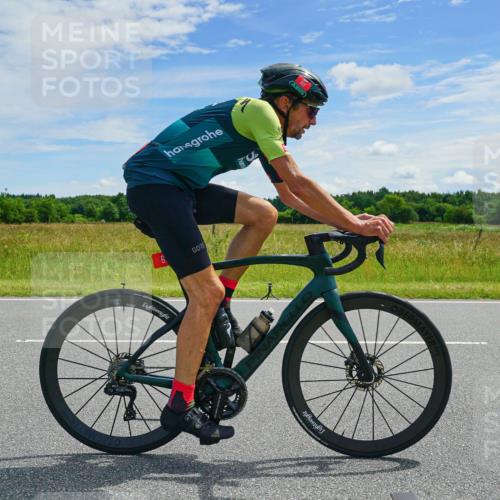 21.06.2026 - Viking Triathlon Michael Burmester http://msf.ph/oto/9879345 21.06.2026 12:30:06 Radfahren 168, 220, 261, 314, 463, 529, 613, 631 meine-sportfotos.de