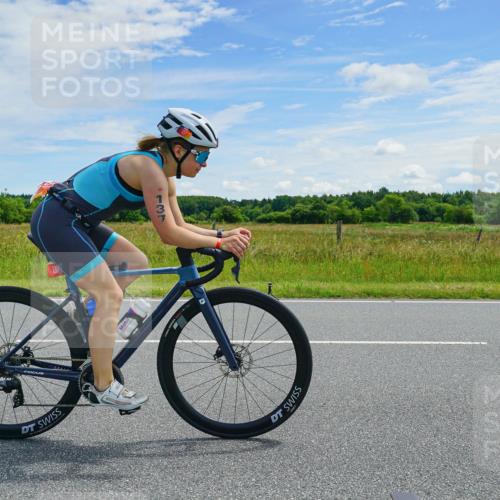 21.06.2026 - Viking Triathlon Michael Burmester http://msf.ph/oto/9879373 21.06.2026 12:30:37 Radfahren 99, 104, 109, 137, 145, 180, 255, 286, 359, 376, 422, 500 meine-sportfotos.de