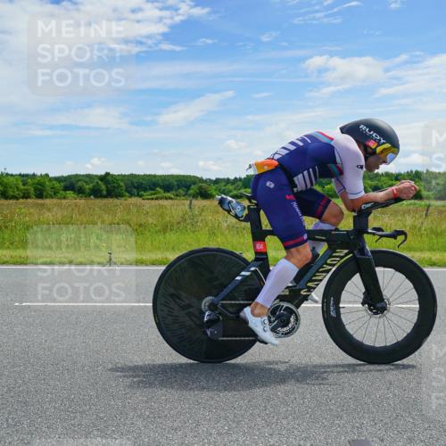 21.06.2026 - Viking Triathlon Michael Burmester http://msf.ph/oto/9879380 21.06.2026 12:30:39 Radfahren 99, 104, 109, 111, 113, 137, 145, 180, 286, 359, 376, 422, 500 meine-sportfotos.de