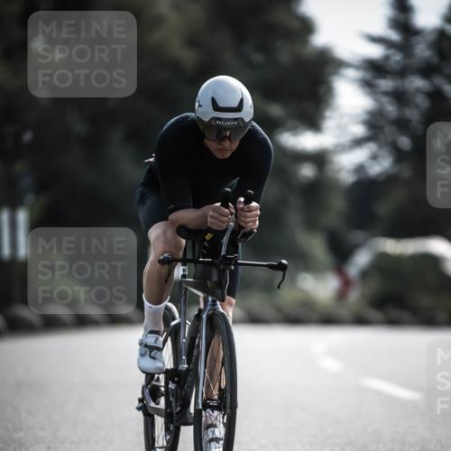 21.06.2026 - 29. Vierlanden-Triathlon H.Heesch http://msf.ph/oto/9879399 21.06.2026 09:11:36 Radfahren 77, 140 meine-sportfotos.de