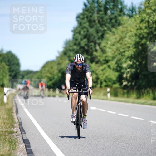 21.06.2026 - Viking Triathlon Michael Burmester http://msf.ph/oto/9879404 21.06.2026 13:14:33 Radfahren 190, 251 meine-sportfotos.de