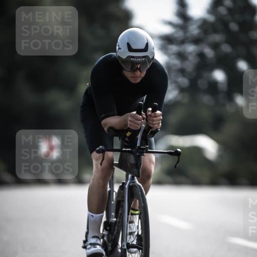 21.06.2026 - 29. Vierlanden-Triathlon H.Heesch http://msf.ph/oto/9879414 21.06.2026 09:11:36 Radfahren 77, 140 meine-sportfotos.de