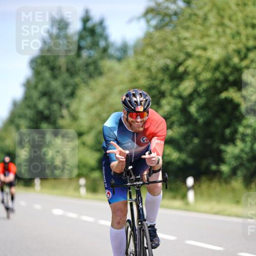 21.06.2026 - Viking Triathlon Michael Burmester http://msf.ph/oto/9879442 21.06.2026 13:14:41 Radfahren 251, 366 meine-sportfotos.de