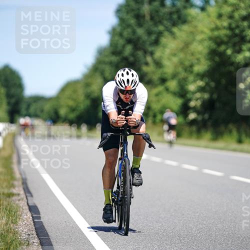 21.06.2026 - Viking Triathlon Michael Burmester http://msf.ph/oto/9879524 21.06.2026 13:15:03 Radfahren 105, 366 meine-sportfotos.de