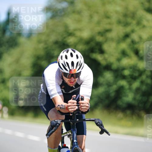 21.06.2026 - Viking Triathlon Michael Burmester http://msf.ph/oto/9879531 21.06.2026 13:15:04 Radfahren 105, 366 meine-sportfotos.de