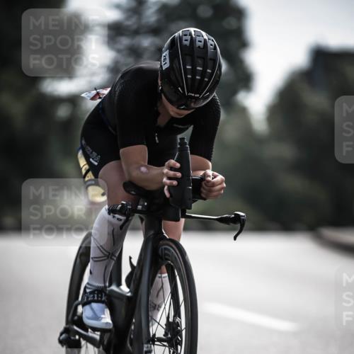 21.06.2026 - 29. Vierlanden-Triathlon H.Heesch http://msf.ph/oto/9879577 21.06.2026 09:12:02 Radfahren 241, 261 meine-sportfotos.de