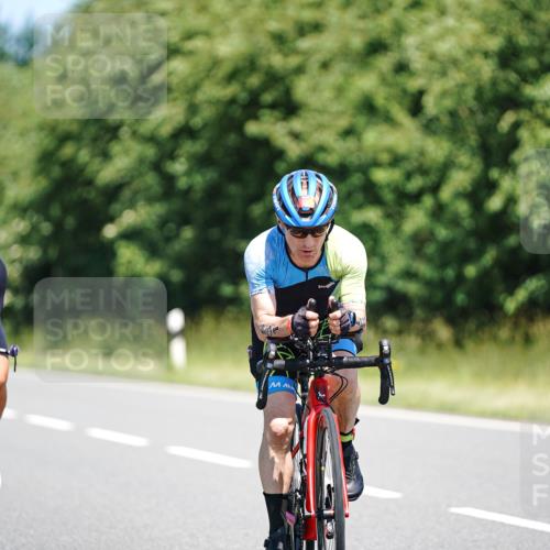 21.06.2026 - Viking Triathlon Michael Burmester http://msf.ph/oto/9879603 21.06.2026 13:15:22 Radfahren 139, 179 meine-sportfotos.de