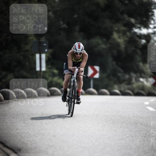 21.06.2026 - 29. Vierlanden-Triathlon H.Heesch http://msf.ph/oto/9879621 21.06.2026 09:12:07 Radfahren 241 meine-sportfotos.de
