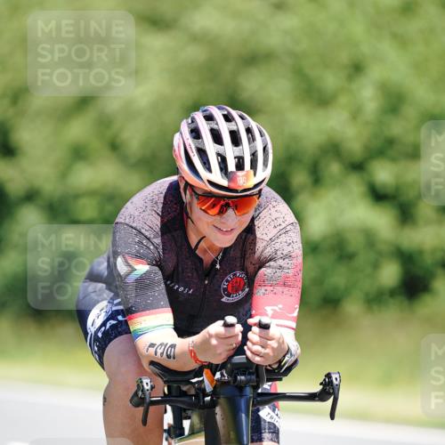 21.06.2026 - Viking Triathlon Michael Burmester http://msf.ph/oto/9879639 21.06.2026 13:15:39 Radfahren 139, 276, 401 meine-sportfotos.de