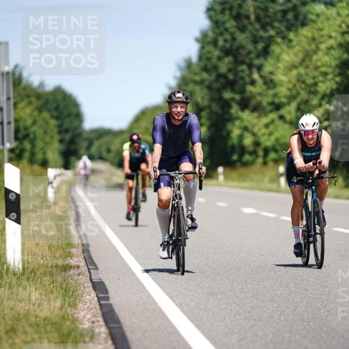 21.06.2026 - Viking Triathlon Michael Burmester http://msf.ph/oto/9879650 21.06.2026 13:15:46 Radfahren 139, 276, 401 meine-sportfotos.de
