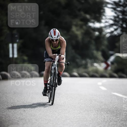 21.06.2026 - 29. Vierlanden-Triathlon H.Heesch http://msf.ph/oto/9879660 21.06.2026 09:12:07 Radfahren 241 meine-sportfotos.de