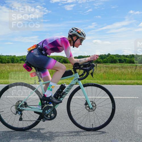 21.06.2026 - Viking Triathlon Michael Burmester http://msf.ph/oto/9879676 21.06.2026 12:34:42 Radfahren 49, 197, 197, 248, 304, 389, 571, 590, 653 meine-sportfotos.de