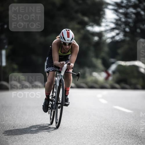 21.06.2026 - 29. Vierlanden-Triathlon H.Heesch http://msf.ph/oto/9879678 21.06.2026 09:12:07 Radfahren 241 meine-sportfotos.de