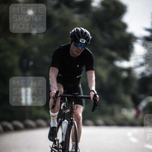 21.06.2026 - 29. Vierlanden-Triathlon H.Heesch http://msf.ph/oto/9879765 21.06.2026 09:12:17 Radfahren 32, 64, 116 meine-sportfotos.de
