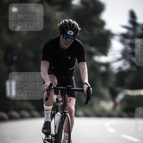 21.06.2026 - 29. Vierlanden-Triathlon H.Heesch http://msf.ph/oto/9879773 21.06.2026 09:12:17 Radfahren 32, 64, 116 meine-sportfotos.de