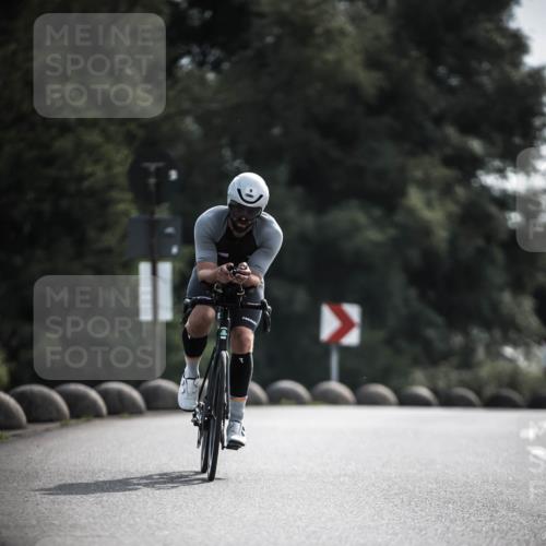 21.06.2026 - 29. Vierlanden-Triathlon H.Heesch http://msf.ph/oto/9879806 21.06.2026 09:12:25 Radfahren 9, 23, 32, 57 meine-sportfotos.de