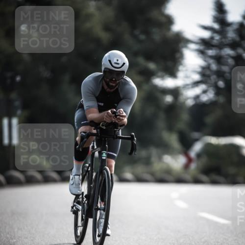 21.06.2026 - 29. Vierlanden-Triathlon H.Heesch http://msf.ph/oto/9879866 21.06.2026 09:12:26 Radfahren 9, 23, 57 meine-sportfotos.de