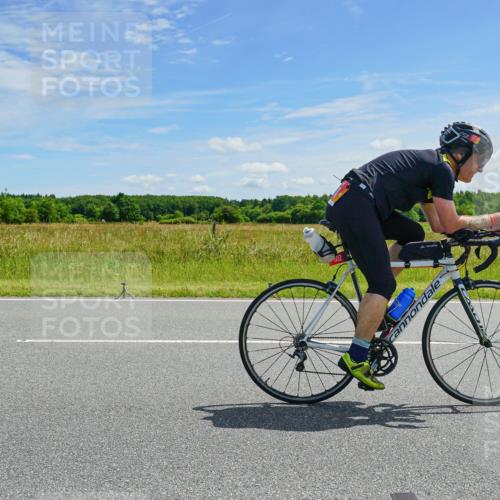 21.06.2026 - Viking Triathlon Michael Burmester http://msf.ph/oto/9879965 21.06.2026 12:39:29 Radfahren 76, 76, 80, 233, 283, 483, 502, 516, 609 meine-sportfotos.de