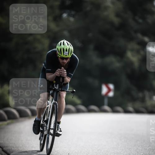 21.06.2026 - 29. Vierlanden-Triathlon H.Heesch http://msf.ph/oto/9879986 21.06.2026 09:12:35 Radfahren 23, 57, 111, 290 meine-sportfotos.de
