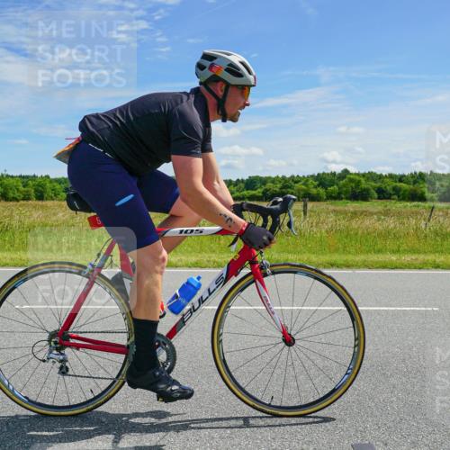 21.06.2026 - Viking Triathlon Michael Burmester http://msf.ph/oto/9879993 21.06.2026 12:39:57 Radfahren 47, 174, 231, 242, 272, 328, 512, 524, 543 meine-sportfotos.de