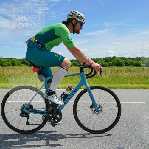 21.06.2026 - Viking Triathlon Michael Burmester http://msf.ph/oto/9880000 21.06.2026 12:40:03 Radfahren 47, 174, 242, 272, 325, 512, 524 meine-sportfotos.de