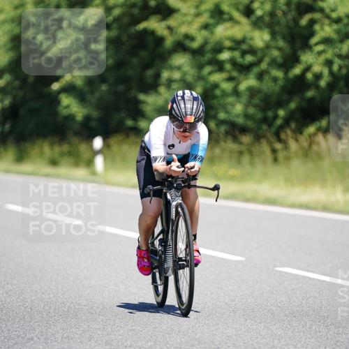 21.06.2026 - Viking Triathlon Michael Burmester http://msf.ph/oto/9880005 21.06.2026 13:18:23 Radfahren 24, 97 meine-sportfotos.de