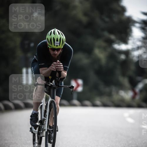 21.06.2026 - 29. Vierlanden-Triathlon H.Heesch http://msf.ph/oto/9880009 21.06.2026 09:12:35 Radfahren 23, 57, 111, 290 meine-sportfotos.de