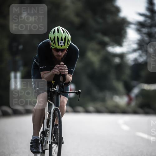 21.06.2026 - 29. Vierlanden-Triathlon H.Heesch http://msf.ph/oto/9880019 21.06.2026 09:12:35 Radfahren 23, 57, 111, 290 meine-sportfotos.de
