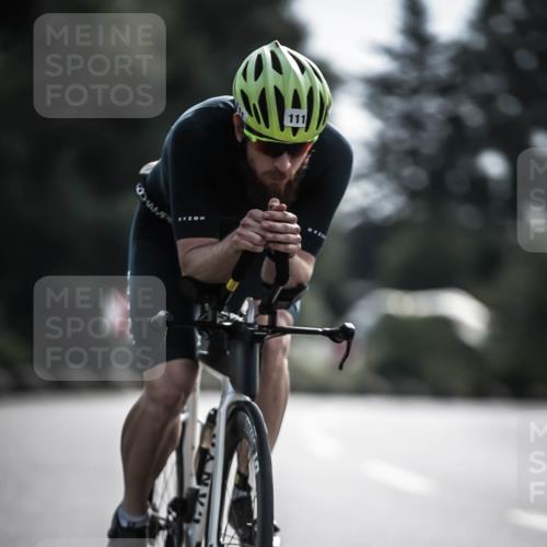 21.06.2026 - 29. Vierlanden-Triathlon H.Heesch http://msf.ph/oto/9880049 21.06.2026 09:12:36 Radfahren 23, 57, 111, 132, 290 meine-sportfotos.de
