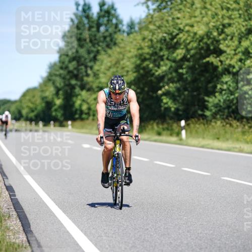 21.06.2026 - Viking Triathlon Michael Burmester http://msf.ph/oto/9880098 21.06.2026 13:18:33 Radfahren 24, 97, 305, 344, 463 meine-sportfotos.de