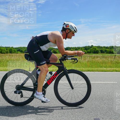 21.06.2026 - Viking Triathlon Michael Burmester http://msf.ph/oto/9880126 21.06.2026 12:41:10 Radfahren 40, 43, 192, 332, 425, 469, 491, 498, 566, 656 meine-sportfotos.de