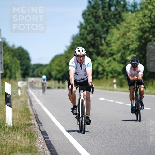 21.06.2026 - Viking Triathlon Michael Burmester http://msf.ph/oto/9880207 21.06.2026 13:19:02 Radfahren 39, 326 meine-sportfotos.de