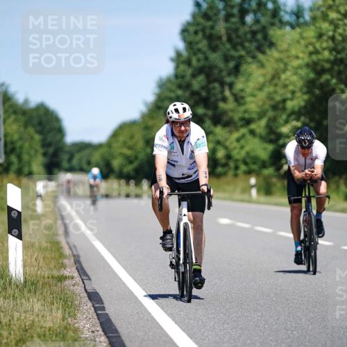 21.06.2026 - Viking Triathlon Michael Burmester http://msf.ph/oto/9880213 21.06.2026 13:19:02 Radfahren 39, 326 meine-sportfotos.de