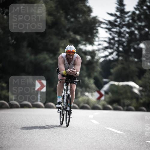 21.06.2026 - 29. Vierlanden-Triathlon H.Heesch http://msf.ph/oto/9880222 21.06.2026 09:12:55 Radfahren 20, 129, 137 meine-sportfotos.de