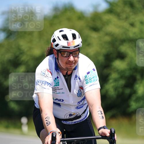21.06.2026 - Viking Triathlon Michael Burmester http://msf.ph/oto/9880236 21.06.2026 13:19:04 Radfahren 39, 326 meine-sportfotos.de