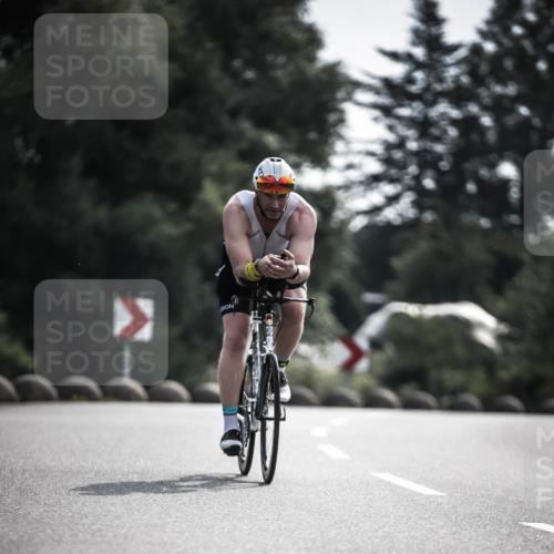 21.06.2026 - 29. Vierlanden-Triathlon H.Heesch http://msf.ph/oto/9880239 21.06.2026 09:12:55 Radfahren 20, 129, 137 meine-sportfotos.de