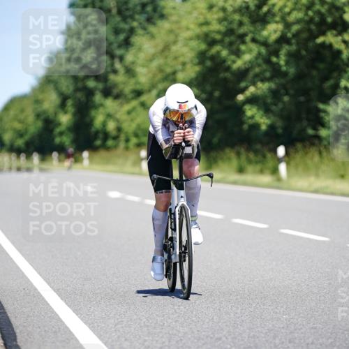 21.06.2026 - Viking Triathlon Michael Burmester http://msf.ph/oto/9880322 21.06.2026 13:19:53 Radfahren 75, 382 meine-sportfotos.de