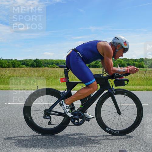 21.06.2026 - Viking Triathlon Michael Burmester http://msf.ph/oto/9880355 21.06.2026 12:44:05 Radfahren 225, 350, 372, 465, 470, 475, 508, 576 meine-sportfotos.de