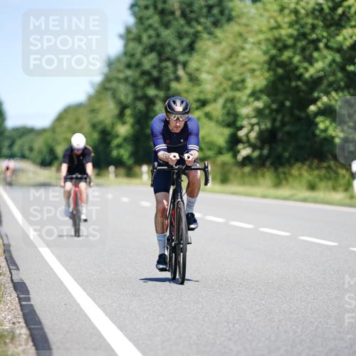 21.06.2026 - Viking Triathlon Michael Burmester http://msf.ph/oto/9880384 21.06.2026 13:20:17 Radfahren 196, 382 meine-sportfotos.de