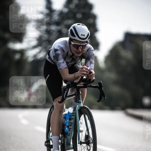 21.06.2026 - 29. Vierlanden-Triathlon H.Heesch http://msf.ph/oto/9880406 21.06.2026 09:13:05 Radfahren 21, 207, 216, 244 meine-sportfotos.de