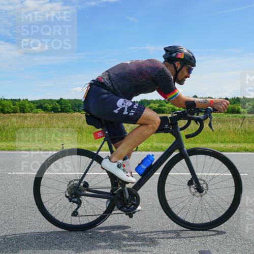 21.06.2026 - Viking Triathlon Michael Burmester http://msf.ph/oto/9880417 21.06.2026 12:44:39 Radfahren 59, 102, 341, 395, 456, 534, 623 meine-sportfotos.de