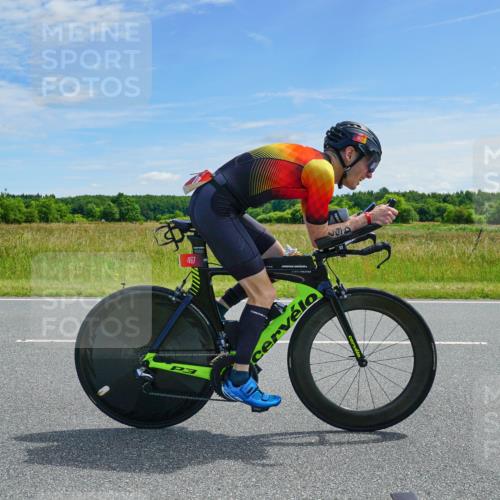21.06.2026 - Viking Triathlon Michael Burmester http://msf.ph/oto/9880426 21.06.2026 12:44:40 Radfahren 53, 59, 102, 341, 395, 456, 534, 623 meine-sportfotos.de