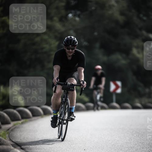 21.06.2026 - 29. Vierlanden-Triathlon H.Heesch http://msf.ph/oto/9880430 21.06.2026 09:13:13 Radfahren 19, 46, 54 meine-sportfotos.de